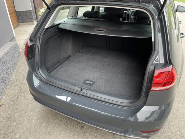 Volkswagen Golf 1.6 TDI 77 kw, 1. maj., ČR - Image 7