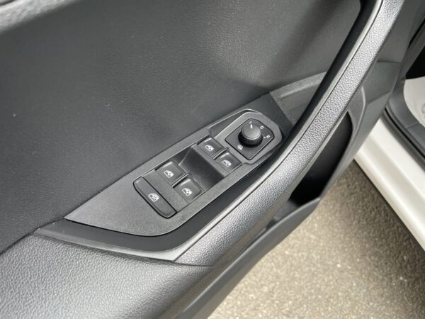 Škoda Karoq 1.5 TSI 110 kw DSG, 1.maj., ČR - Image 14