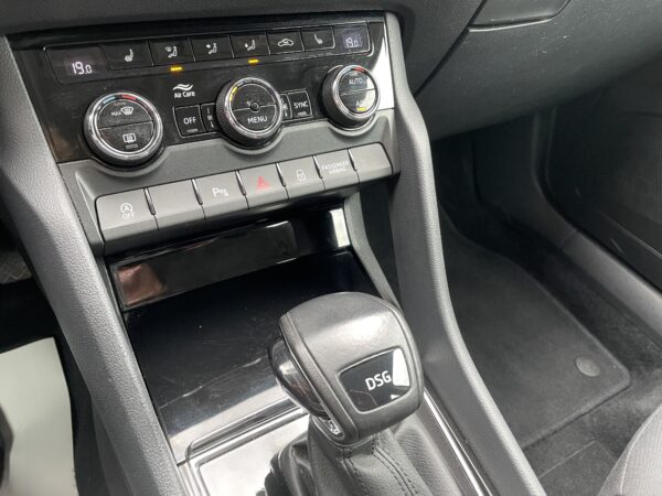 Škoda Karoq 1.5 TSI 110 kw DSG, 1.maj., ČR - Image 12