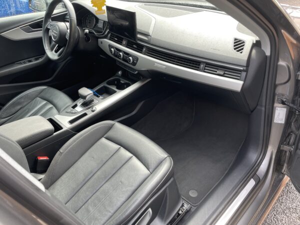 Audi A4 Avant 45 TFSI 180 Kw, 1.maj., ČR - Image 9
