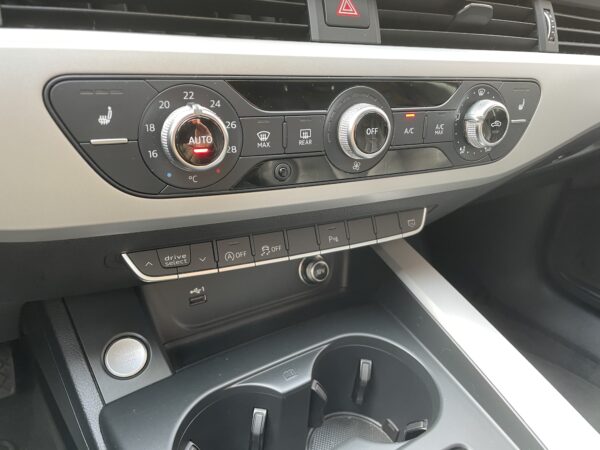 Audi A4 Avant 45 TFSI 180 Kw, 1.maj., ČR - Image 11