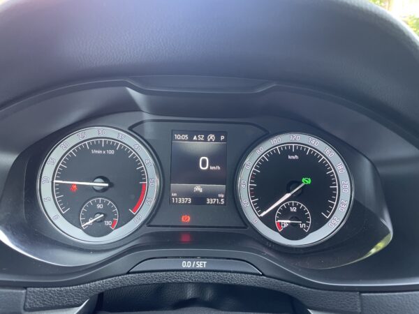 Škoda Karoq 2.0 TDI 4x4 DSG Style - Image 11