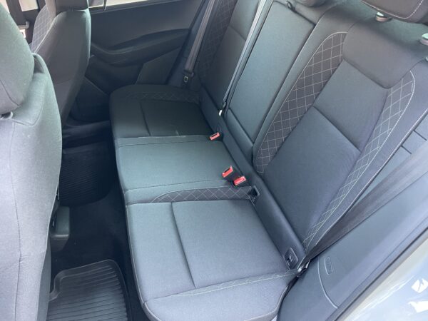 Škoda Karoq 2.0 TDI 4x4 DSG Style - Image 10