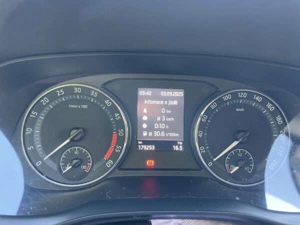 Škoda Octavia 2.0 TDI 85 Kw AMBITION - Image 10
