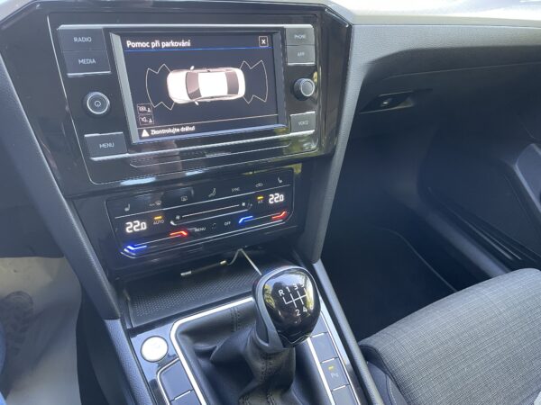 Volkswagen Passat B8 Business 2.0 TDI 110 KW - Image 12