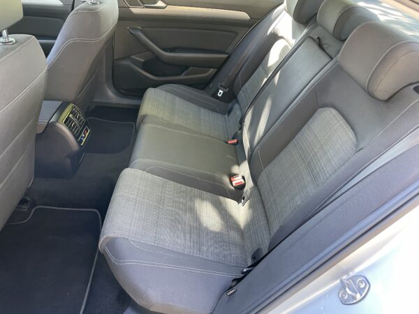 Volkswagen Passat B8 Business 2.0 TDI 110 KW - Image 11