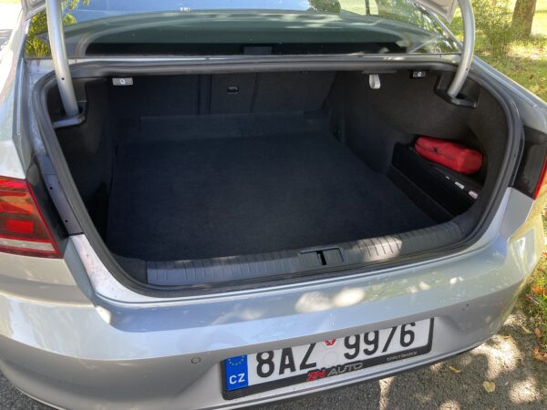 Volkswagen Passat B8 Business 2.0 TDI 110 KW - Image 19
